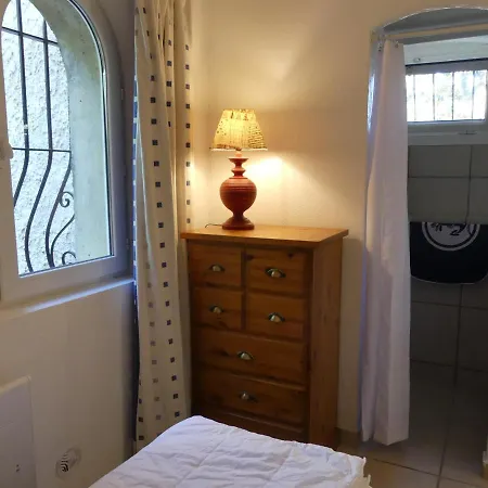 Apartment Rez De Jardin Au Calme Et Proche *